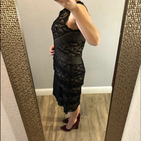 Beautiful women’s dress! - Picture 12 of 13